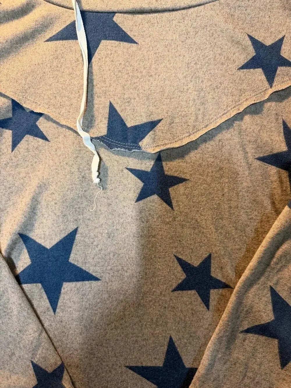 Hopely Star Print Cowl Neck Long Sleeve Top - Picture 2 of 4